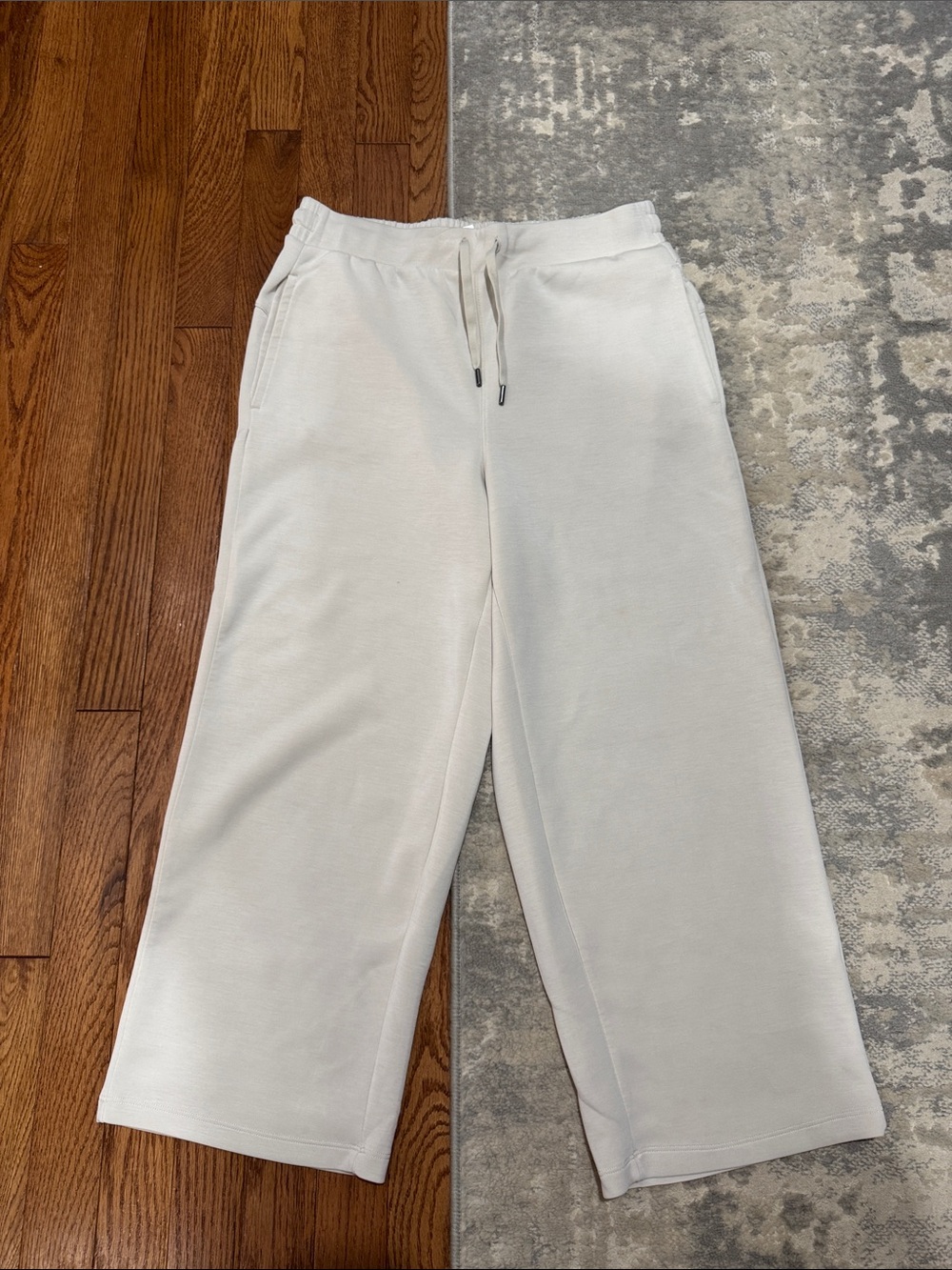Women’s Cropped Wide-Leg Drawstring Sweatpants - Cream